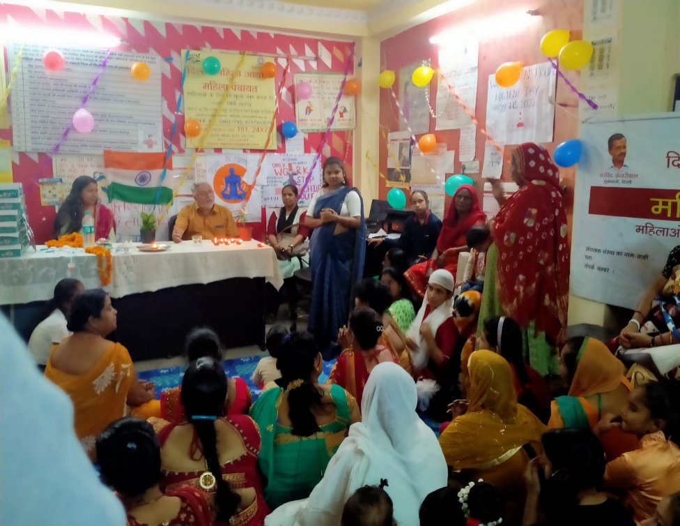 Being a part of Diwali celebration at @SakshiNGO mahila panchayt.The NGO doing a commendable work in the society,and the most beautiful vibe being there was the inclusion of emotion despite the diffrence of faith, caste or ethnicity.