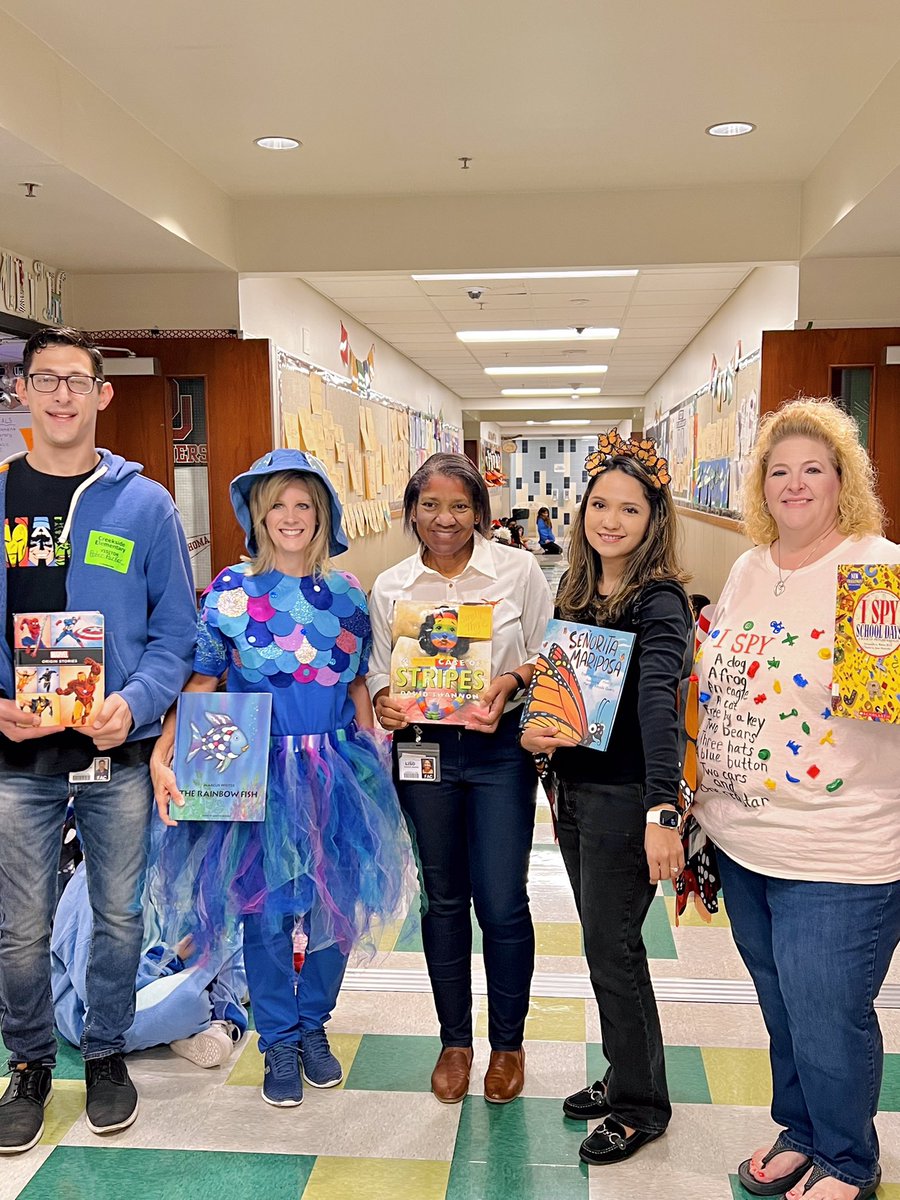 GalavizMrs's tweet photo. Book Character Day @CreeksideCubs @jenkinsssharon https://t.co/BrVBbtv1nR