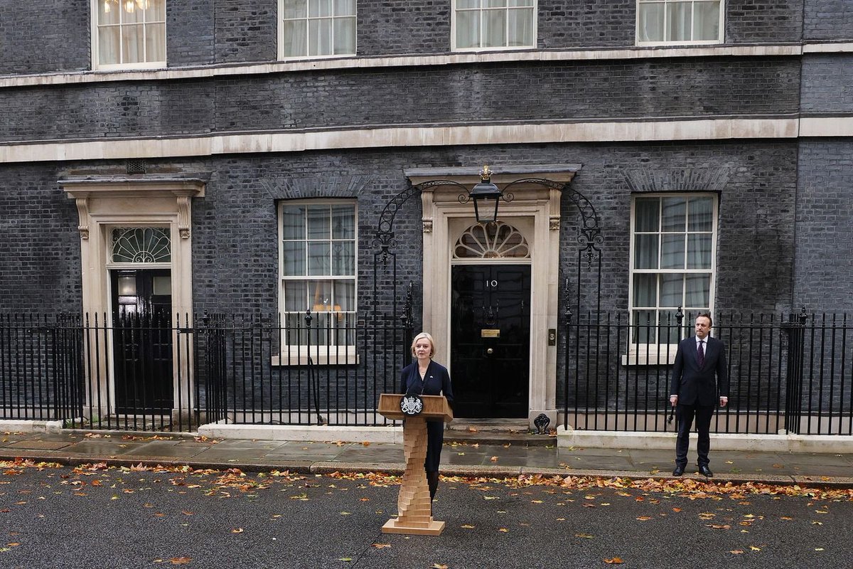 treacl's tweet image. Curveball idea .. are #meta 💍😱#gipy + #brexit, all linked? … 🤔