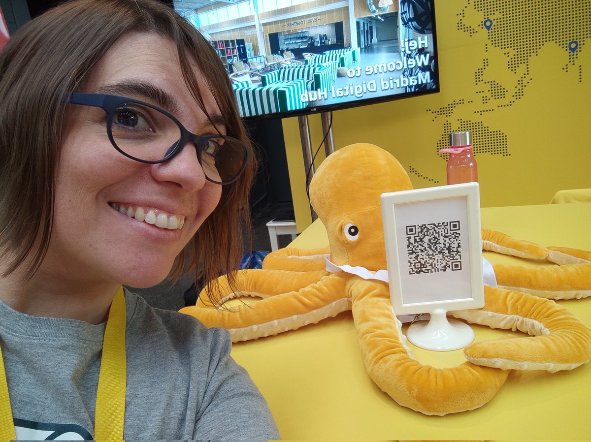 Yo a la #tarugo22 he venido a comer pulpo como veis en este #selfie 🤪 y a encontrarme y conocer gente. Pero si encima me entero de en #IKEA están a tope creando equipos y apostando por la tecnología, mejor que mejor   #DigitalHubMadrid
