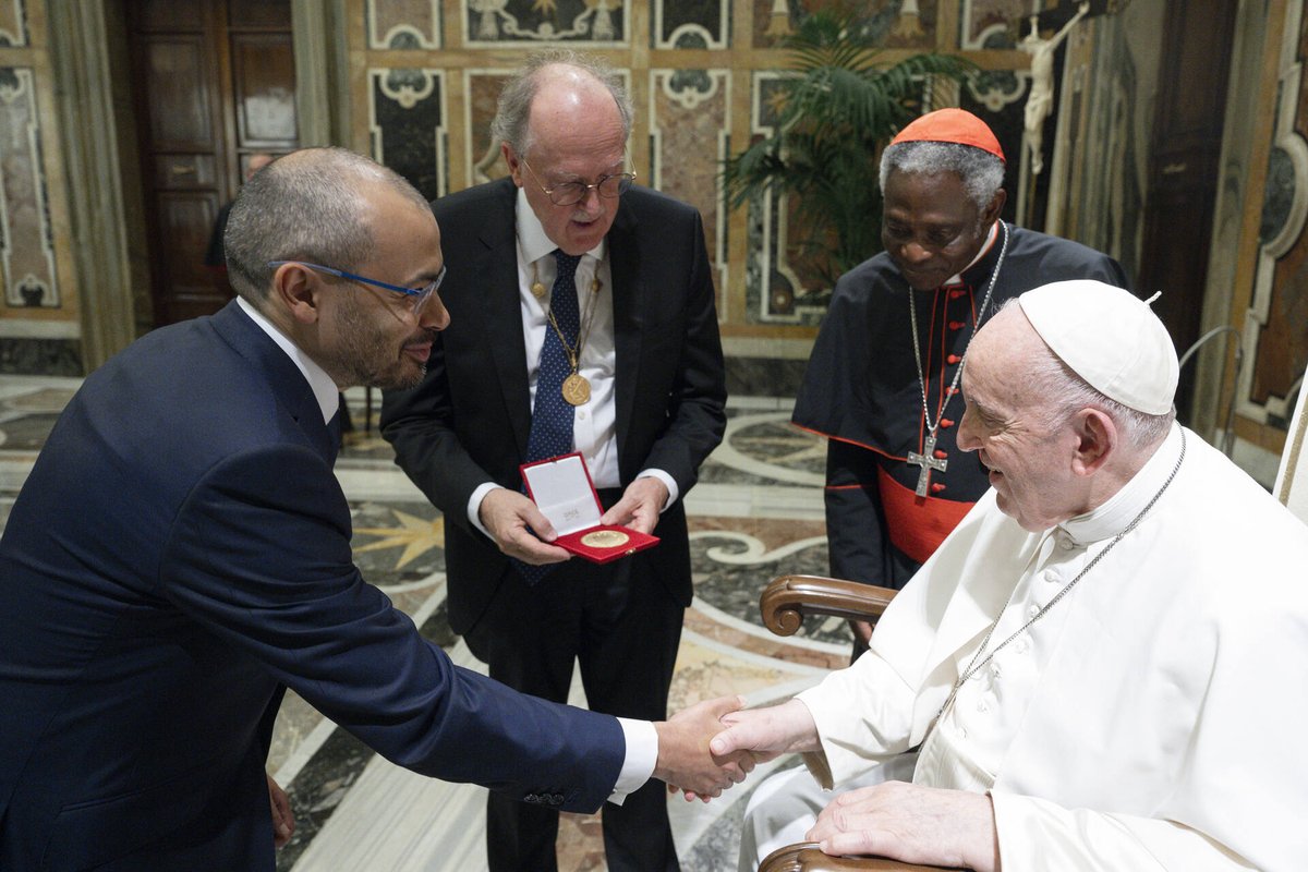 demishassabis's tweet photo. It was such an honour to receive the Pius XI medal from Pope Francis and the Pontifical Academy of Sciences @CasinaPioIV, following in the footsteps of some of my scientific heroes including the late great Stephen Hawking! https://t.co/NsWsV5qf7J