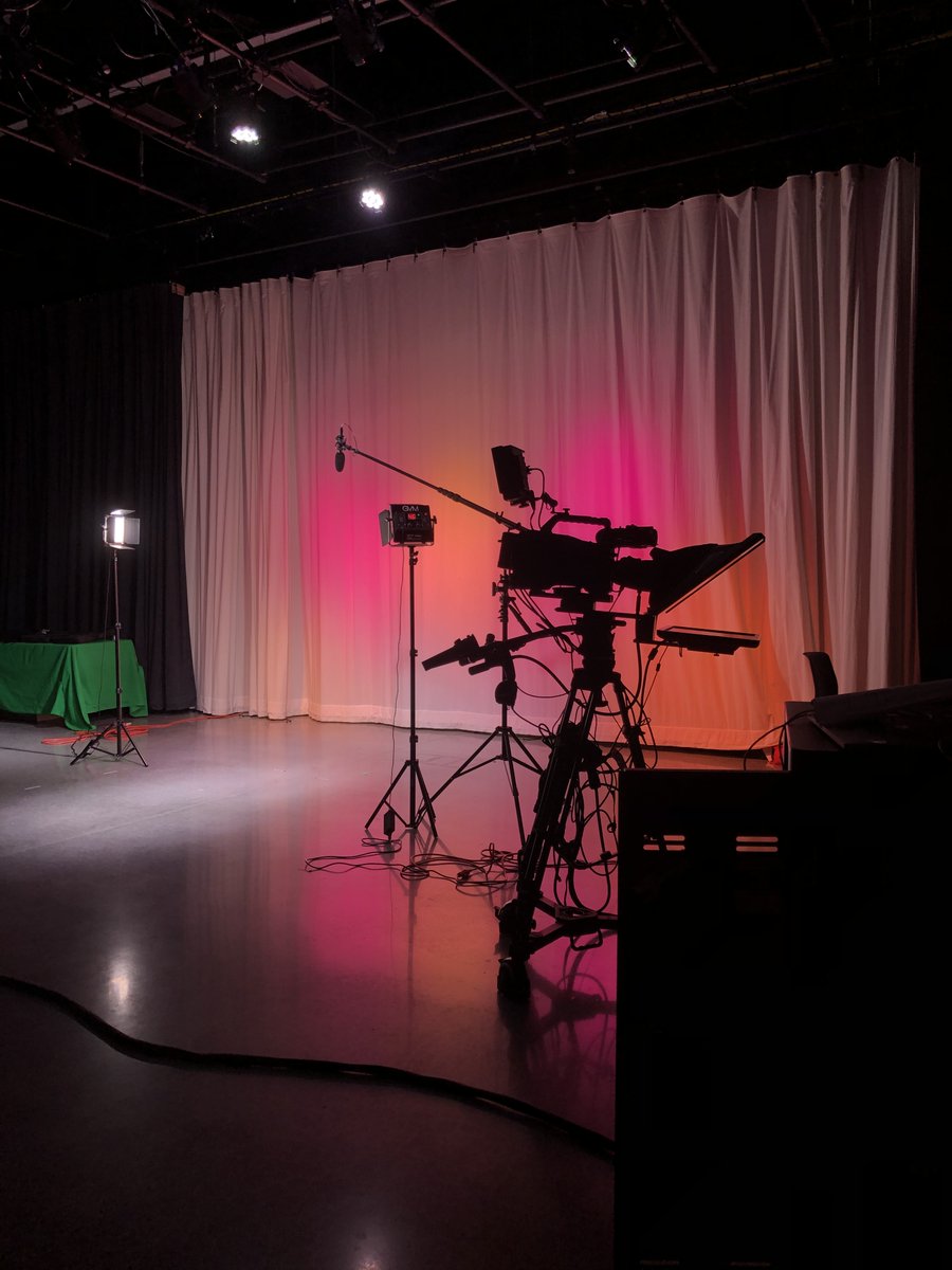 BlansonMedia's tweet photo. Behind the scenes. A/V Seniors setting up for an interview. Picture credit: Anabel R.  @BlansonCTEHS @BenIbarraCTE @AldineCTE https://t.co/XUM2zT0mCy