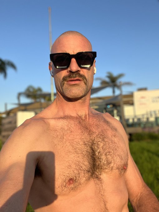 Check out my https://t.co/c4UxcVlNJi It&rsquo;s crackalackin! 😎 https://t.co/QVuU9FkhA1<a href="/tag/studshit"class="tags"><span>#studshit</span></a>