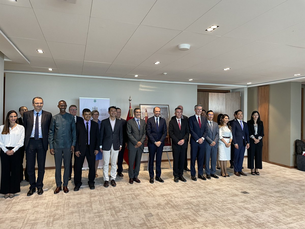 WAIFC meet the Minister of Investment of the Kingdom of Morocco, HE <a href="/mohcine_jazouli/">Mohcine Jazouli محسن الجزولي</a> in Rabat, hosted by our member <a href="/CasaFinanceCity/">Casablanca Finance City</a> 

📲 lnkd.in/eQttinuB