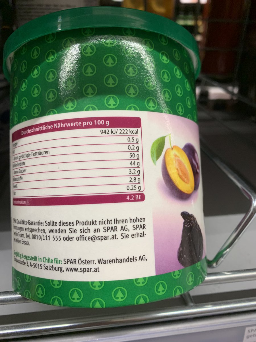 Wenn ich der Werbung folge, dann müsste ich glauben, dass #spar auf #Regionales setzt. Wenn ich ins Regal schaue, dann sehe ich aber Dörr Zwetschken aus #Chile. Gehts no?