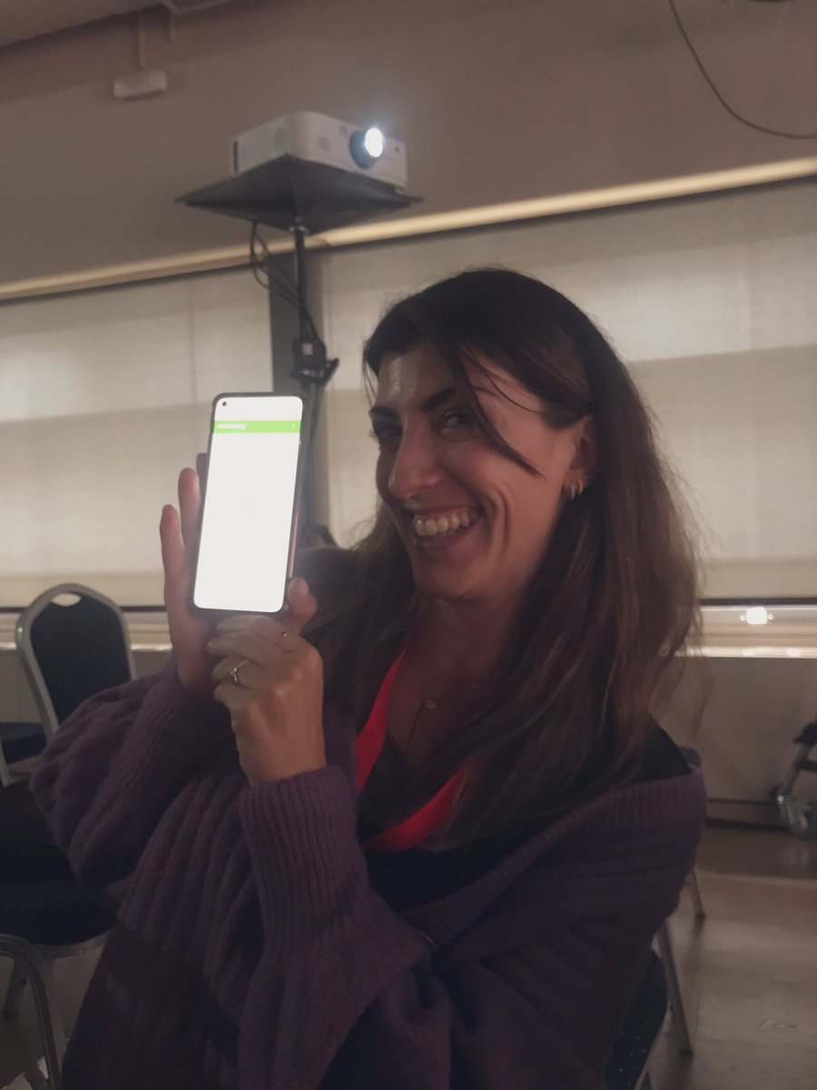 AMNneuromadrid's tweet photo. Divertidísimo el quizz y coloquio en el que hemos participado todos y ahora el rosco de finalistas, ¡enhorabuena a los organizadores! #EsclerosisMúltiple #20AMN https://t.co/ZmX8rZLz9U