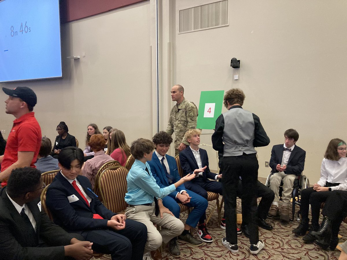 a boring world XI tweet media