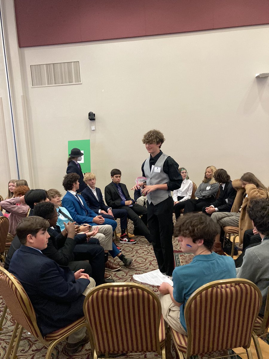 a boring world XI tweet media