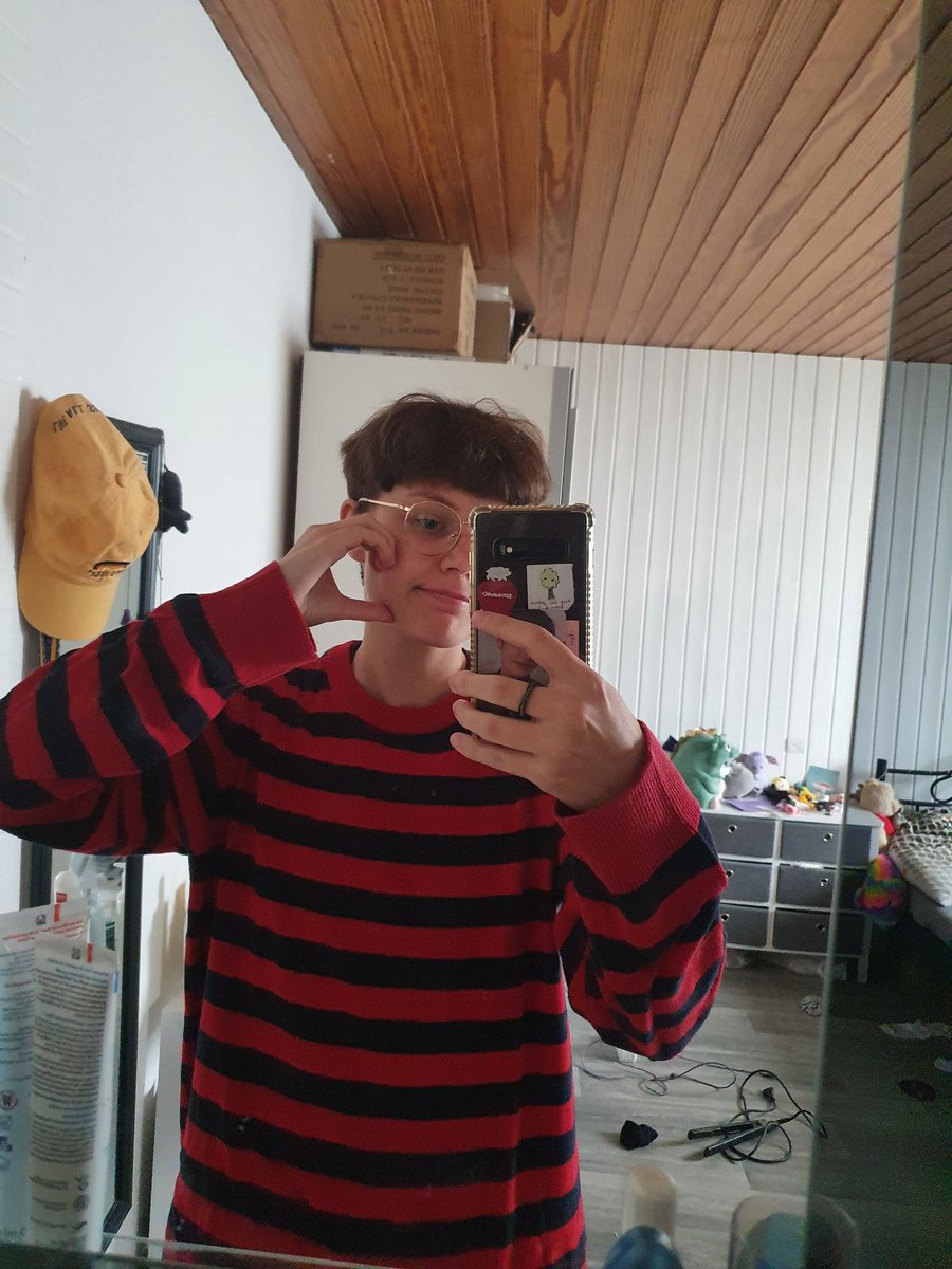 boywithlvv's tweet photo. its us! your favorite boys!
#MSD #MOASelcaDay #txt @TXT_members @TXT_bighit ☆ https://t.co/z23Suf8jyy