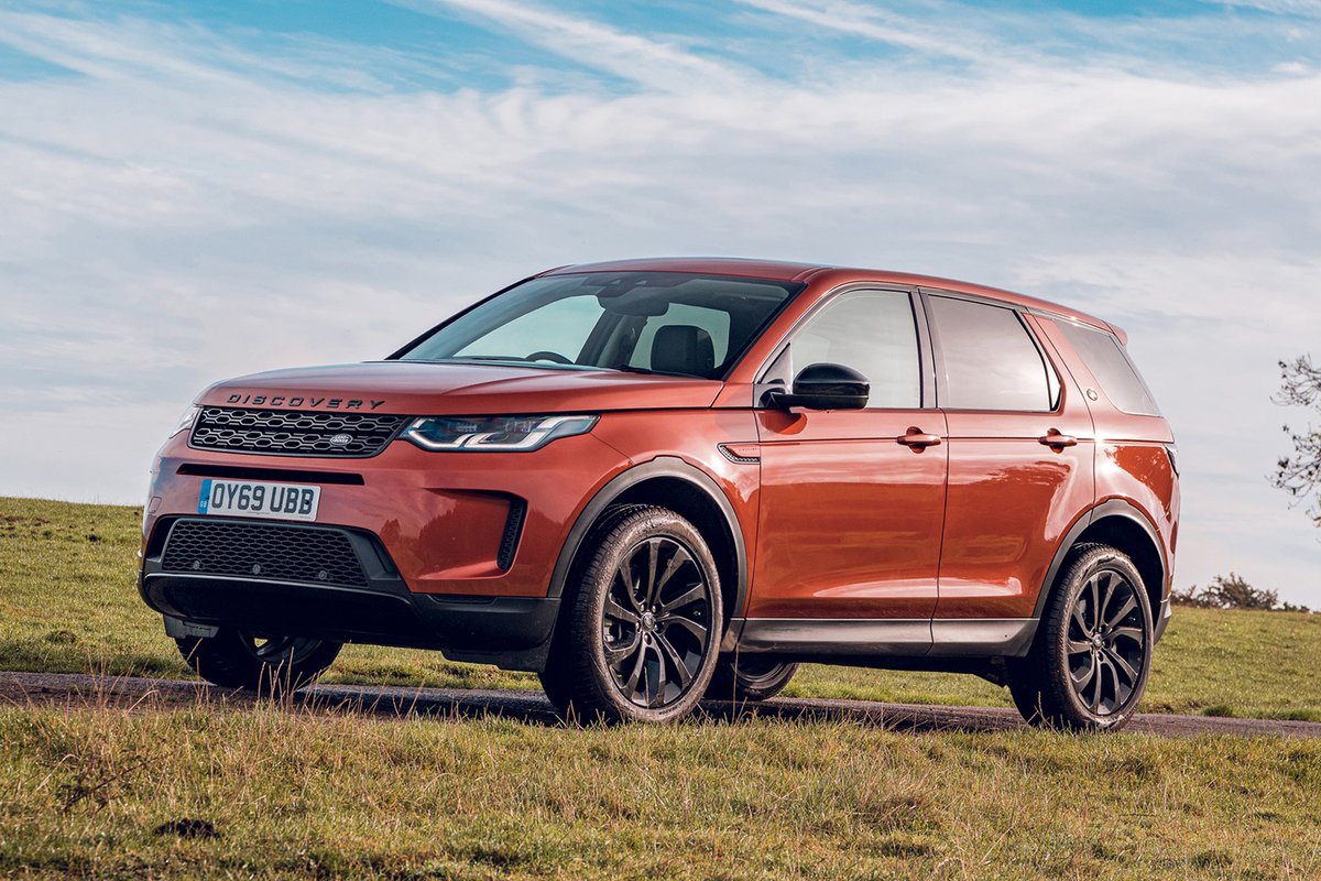 conlansJagLR's tweet photo. The beautifully proportioned New Discovery Sport has arrived. Design enabling technologies have been embraced to optimise the front and rear design including LED signature lights, bumpers and grille.
https://t.co/HHu2Fq5UE5 https://t.co/tZFlmgaUbp