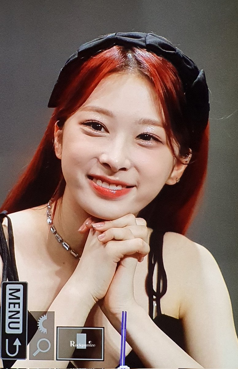 rockpunize's tweet photo. 221021 프리뷰(1)
늘 고마워

#로켓펀치 #RocketPunch #윤경 #Yunkyoung #ユンギョン 
@RCPC_members https://t.co/jWDhMOCYKi