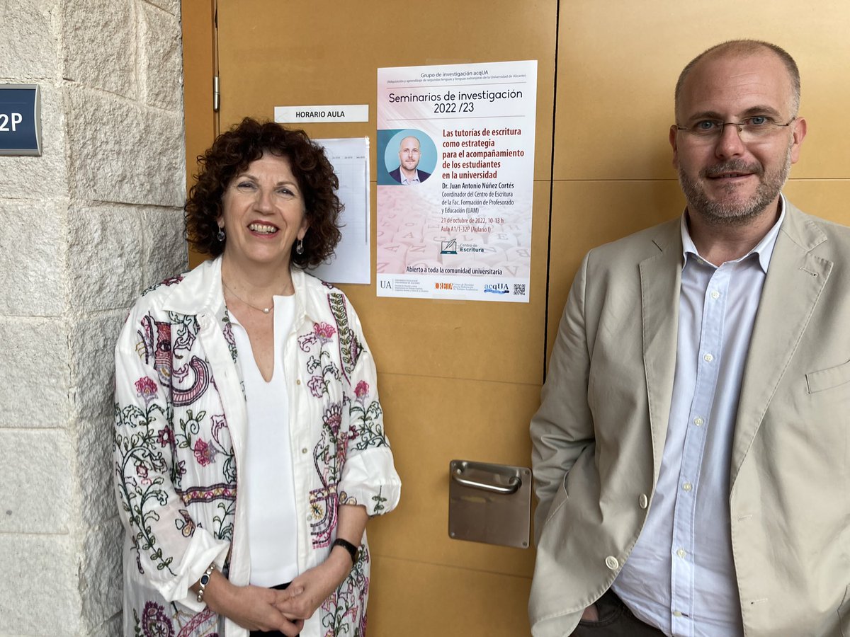 spastorcesteros's tweet photo. ¡Pasión por la escritura! Nos ha encantado escuchar a @j_a_nunez, coordinador del @cefduam, en el Seminario de investigación @AcqUA_UA sobre el papel de las tutorías en los centros de escritura. Un temazo, con gran proyección didáctica e institucional. Gracias 👏 https://t.co/3BgVA1yih9