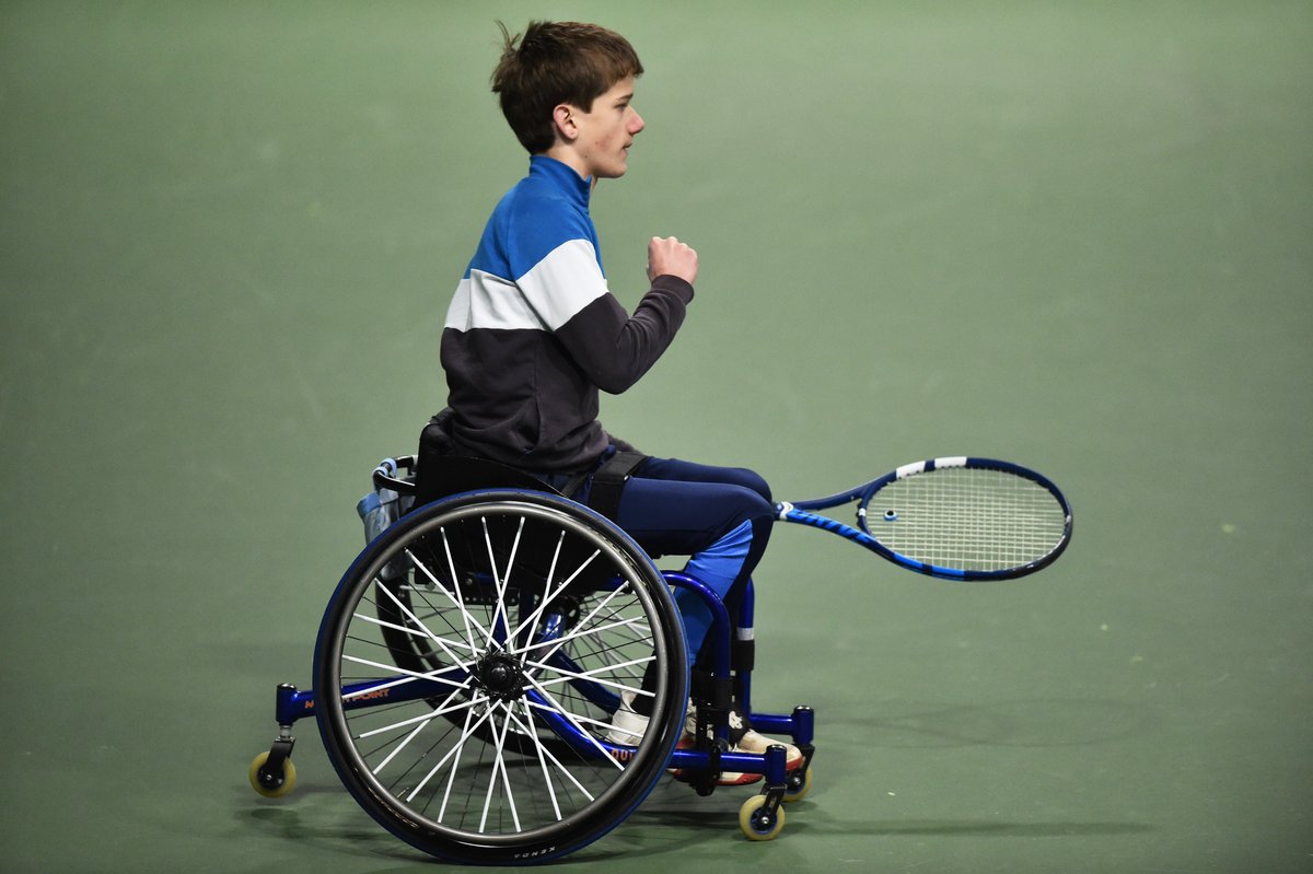 ✅ 1⃣st senior world ranking tournament
✅ 1⃣st senior world ranking tournament win 

Oxfordshire's Oliver Cox progresses to the quad singles final at #AbingdonFutures after beating Dan Pennington-Bridges 6-0, 6-2.  Oliver plays top seed James Shaw next.

#wheelchairtennis