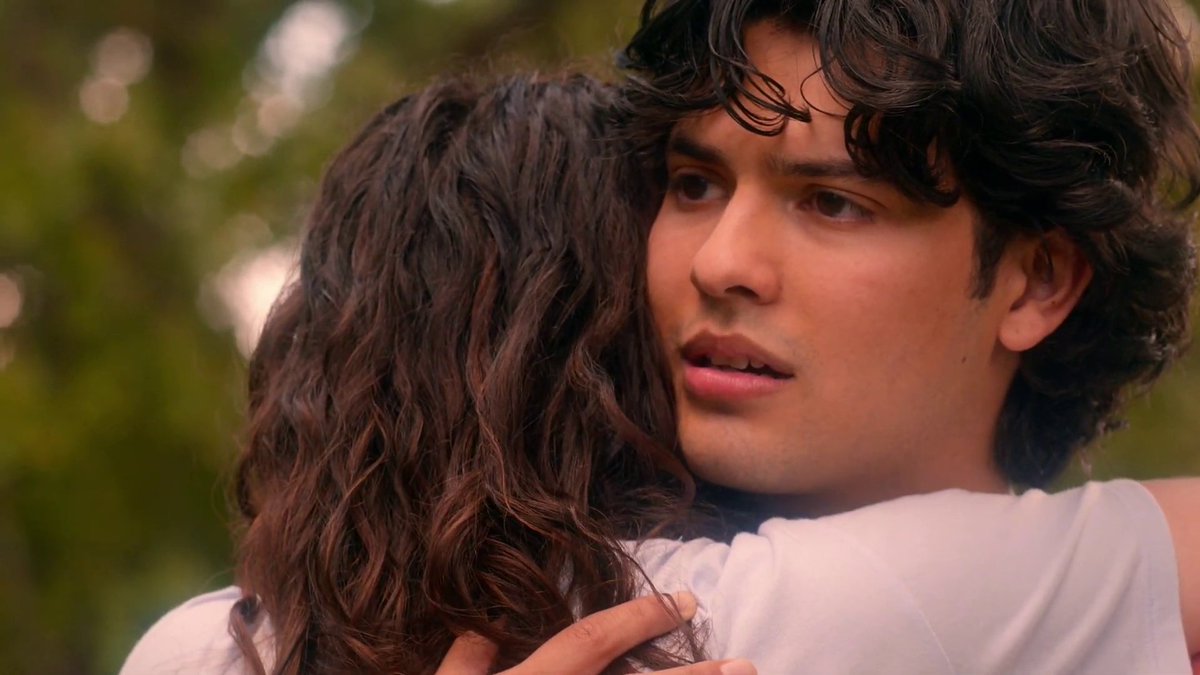 percabethfv's tweet photo. "I love you so much that I've gotta let you go" https://t.co/yb3lrcUCs7