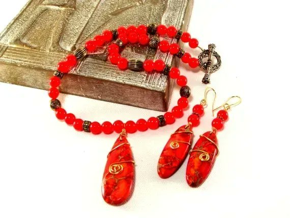 DesignsbyAudrey's tweet image. Lovely Orange Necklace Set - Hyacinth Paradise Pendant Necklace and Earring Set - Featuring Orange Jade and Orange Varascite by #DesignedbyAudrey.  Fantastic women's #handmade jewelry and accessories buff.ly/3T406WX via @Etsy