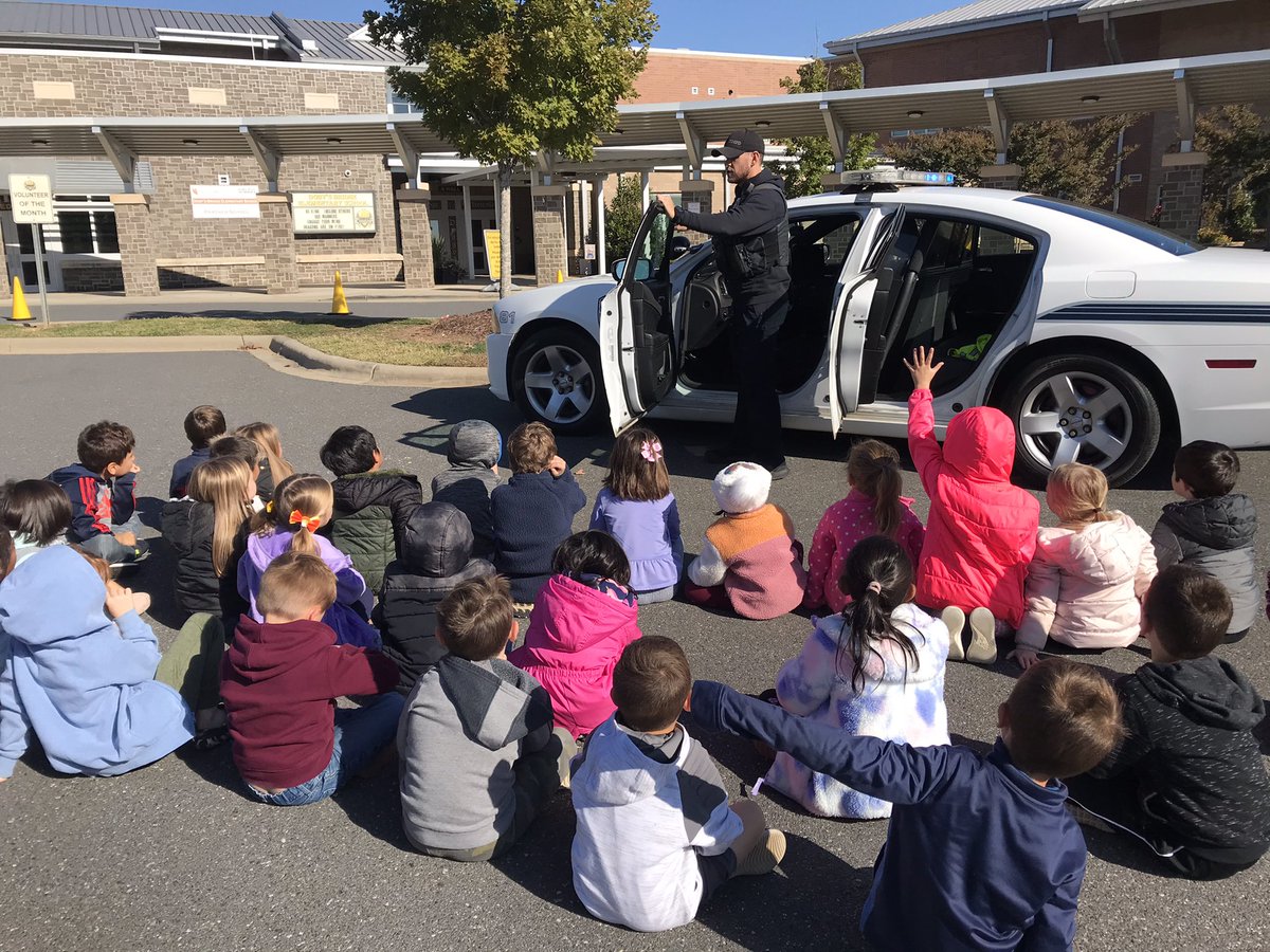Tiffany (@tpsilvers) on Twitter photo Thank you Officer Kelly for teaching us all about Police Officers 👮♀️ <a href="/bethebridgeDBES/">Doby's Bridge Elementary</a> Thank you Officer Kelly for teaching us all about Police Officers 👮♀️ <a href="/bethebridgeDBES/">Doby's Bridge Elementary</a>