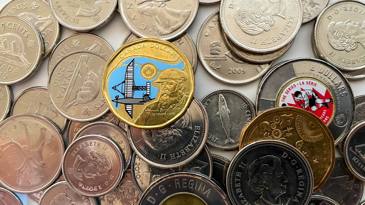 A Canadian celebration of innovation.

Two million coloured and one million uncoloured #Bell175 $1 commemorative circulation coins are now entering circulation all across our great nation.

Learn more: bit.ly/3EEU0Yk