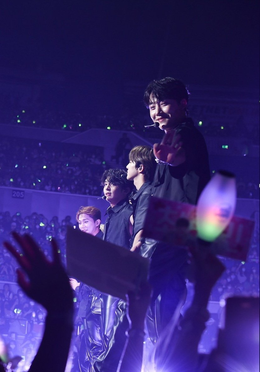 jjangstarnuna's tweet image. this shot is really beautiful😭