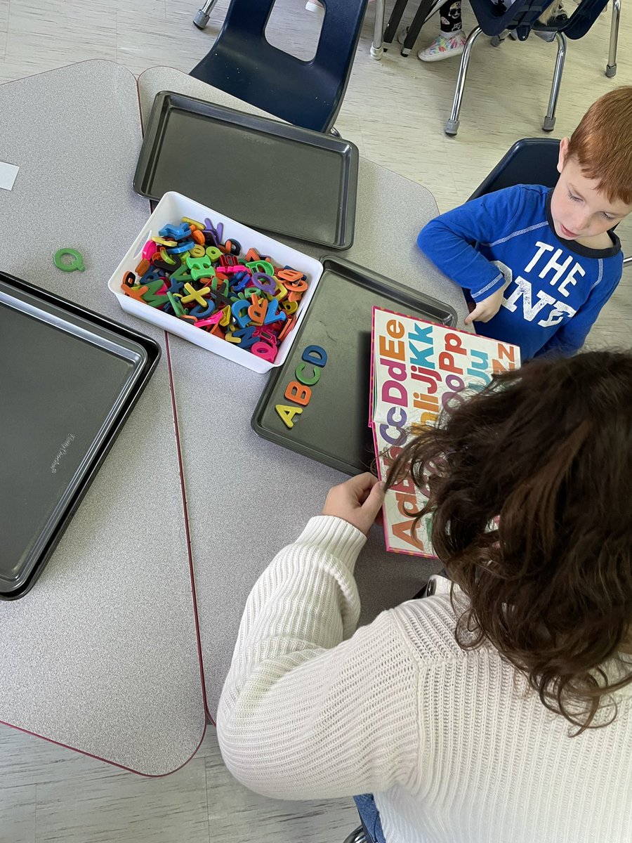 BeaubienLollar's tweet photo. Chicka chicka working on our letters @Southview_LDSB https://t.co/KxjmQABPBb