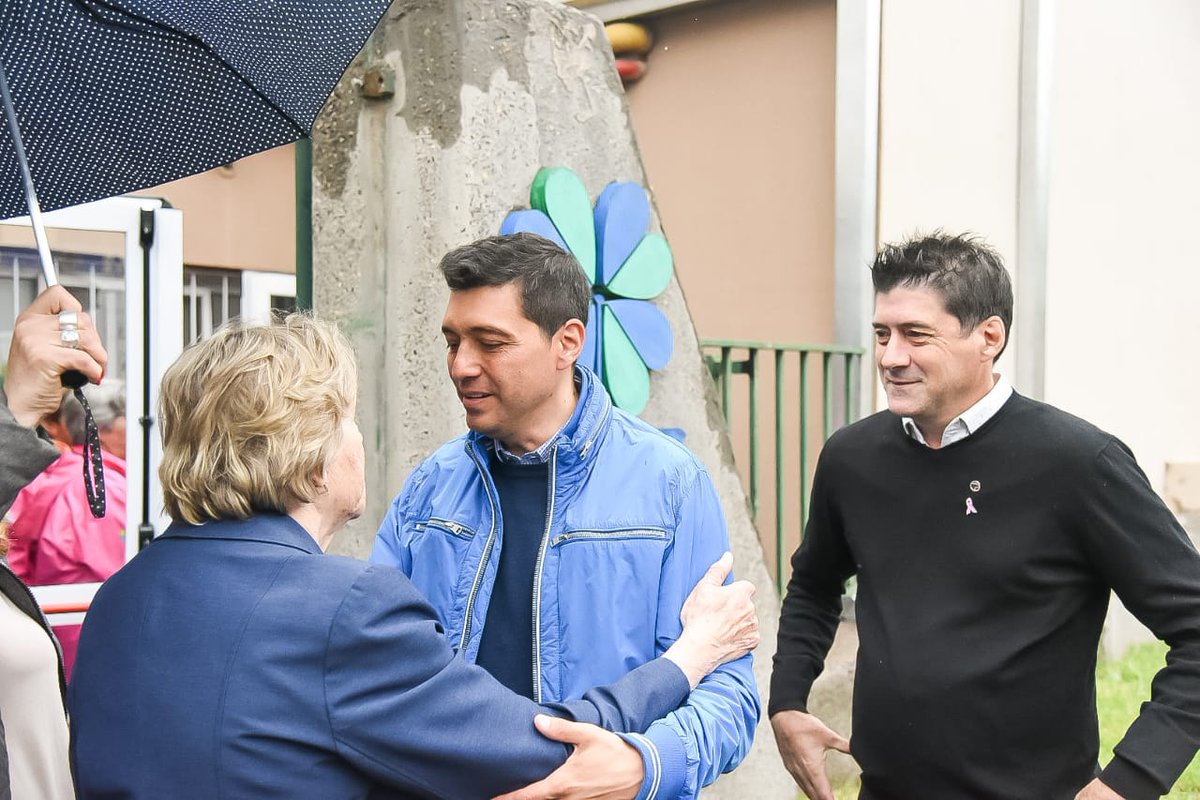 Geraneuquen's tweet photo. Gracias Norita y equipo de @LuncecNqn por salvar tantas vidas en estos 48 años de trayectoria. Merecido reconocimiento al recibir la llave de #NeuquénCiudad por parte de @MarianoGaidoOk acompañado por @OmarGutierrezOk y @marcoskoopm en el marco del #OctubreRosa https://t.co/86h8B5alzv