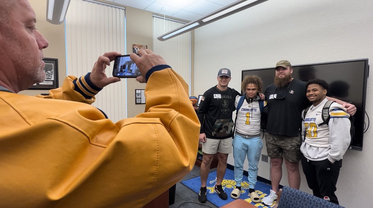 Kenny Morales tweet media