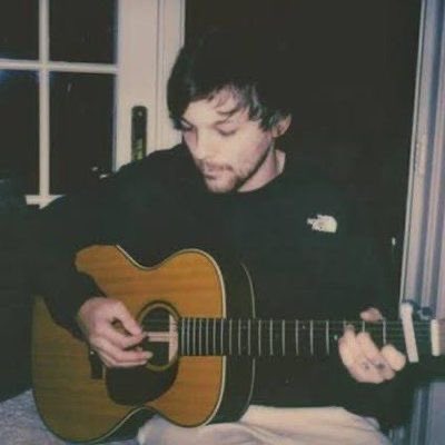 lwtthingss's tweet photo. louis polaroids <3 https://t.co/OZoLOTrsAe