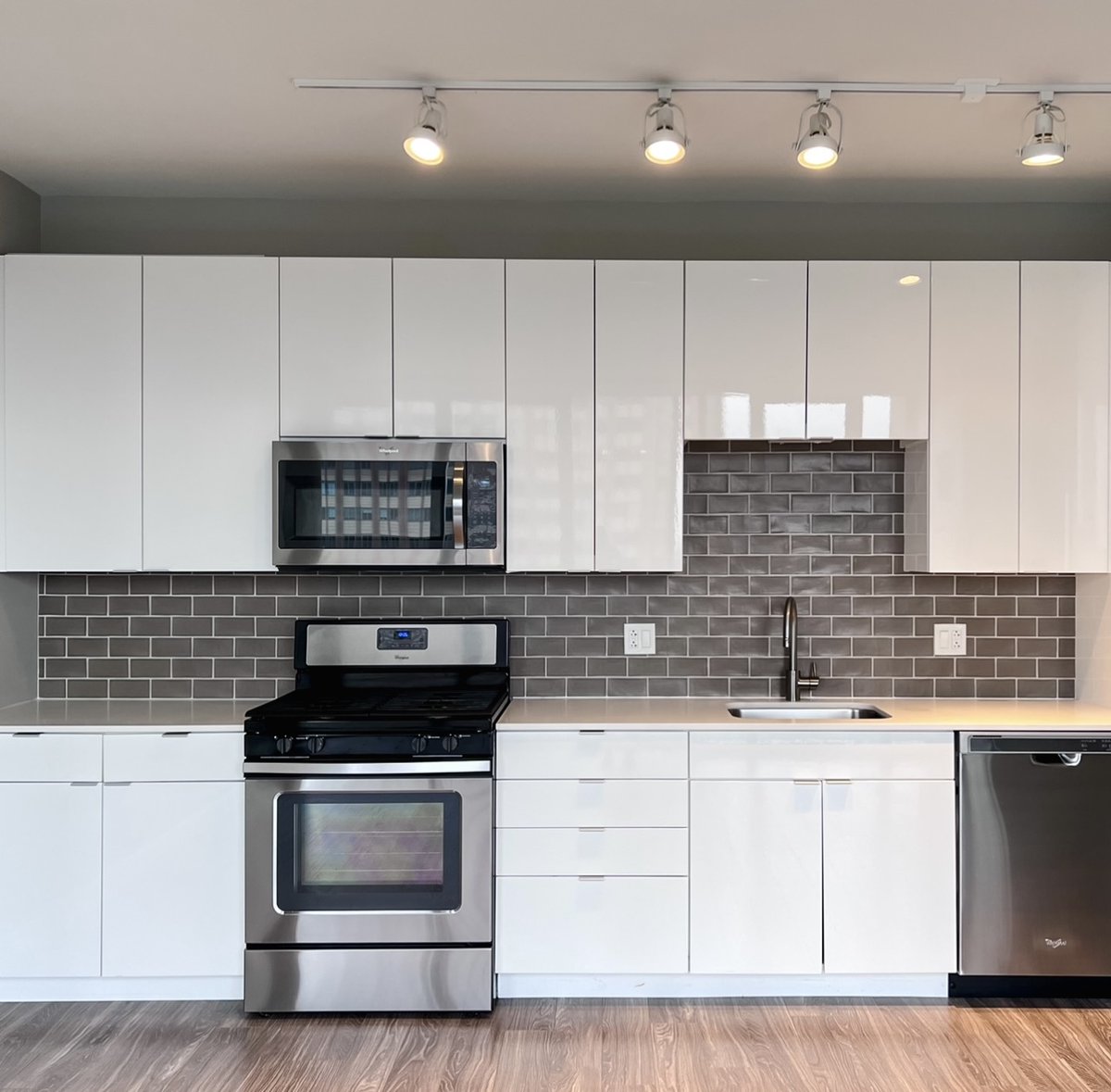 Aurélien Apartments tweet media