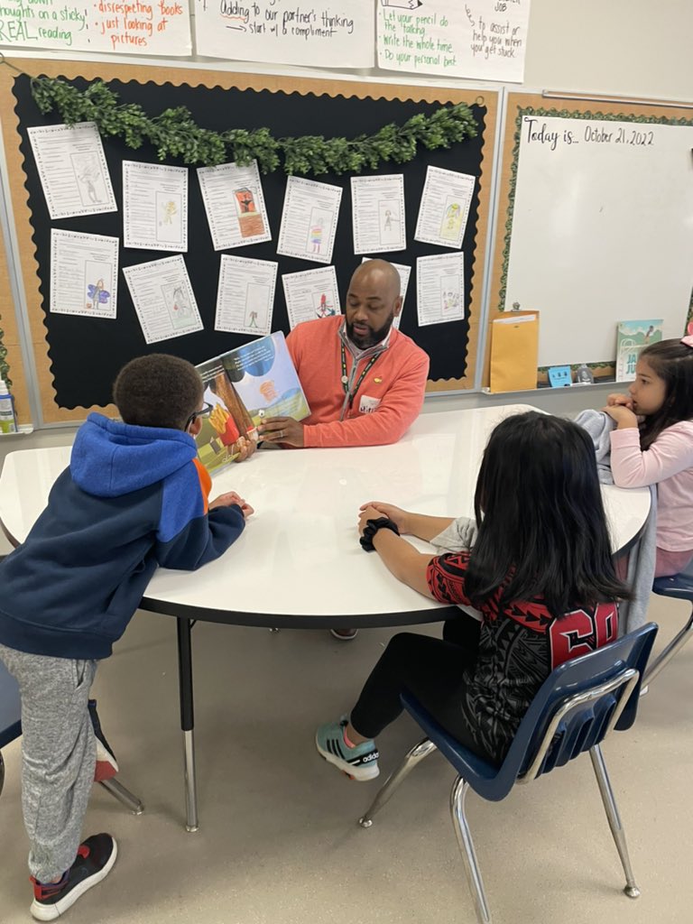 srscottLES's tweet photo. Real Men Read is an event I Iook forward to every year! @jsdowns @LeaphartElem #realmenread #thisisLeaphart https://t.co/uyqFwgufUc