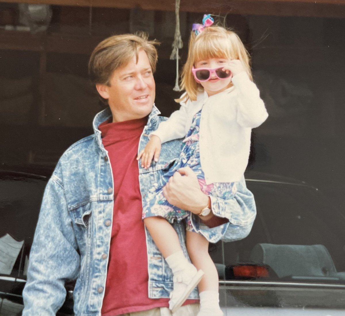 maureen_bannon's tweet photo. To the world my dad is one person, but to me he is the world. 

My dad has always stood with me and I will always stand with him. 

I repeat, I WILL ALWAYS STAND WITH STEVE BANNON! 

#istandwithsteve #istandwithstevebannon https://t.co/rhp7lPGGMi