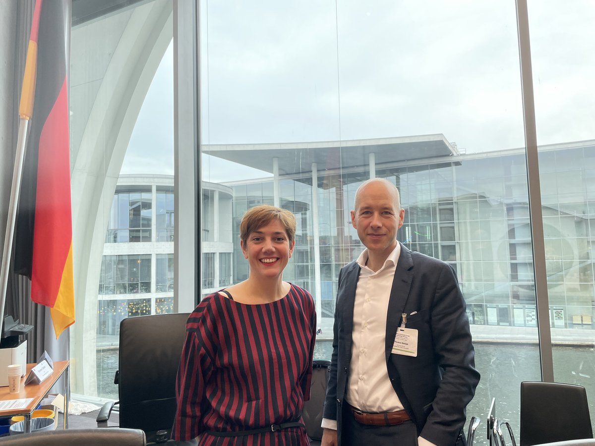 ThomasNowakEU's tweet photo. Stressing the need for electrification includingvof #heatpumps, together with @SolarWalburga at the @EUFORES_EU #ipm22 ! https://t.co/aWjaXyP1iU