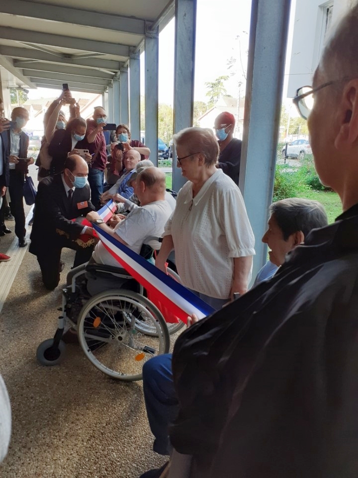 Grand succès pour cette cette journée d'inauguration, d'un superbe EHPAD de 137 lits, + 5 Hebgt Tempo, + 12 lits UPHV et 10 places en ADJ. 1 Ets ouvert en Fev2020, dont la crise sanitaire avait contraint à reporter la cérémonie Sine die. <a href="/CDEssonne/">Département de l'Essonne</a> , <a href="/fortannemarie1/">Jourdanneau - Fort Anne-Marie</a>, <a href="/ARS_IDF/">ARS Île-de-France</a>