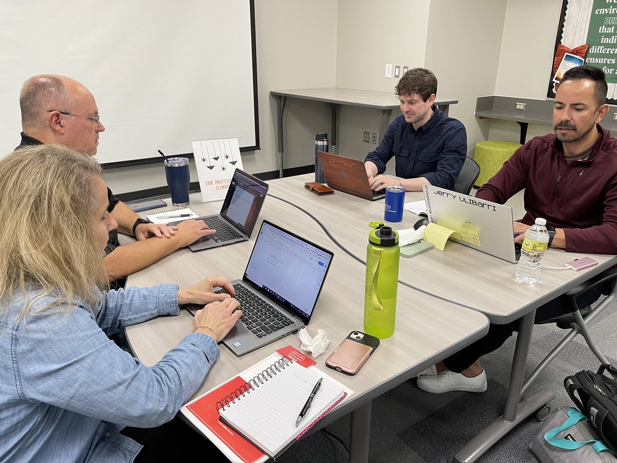 LearnTexas's tweet image. So much learning happening south of the metroplex today.  Thank you @WaxahachiePL for hosting your first #LFNTX meeting. #lftxlearns