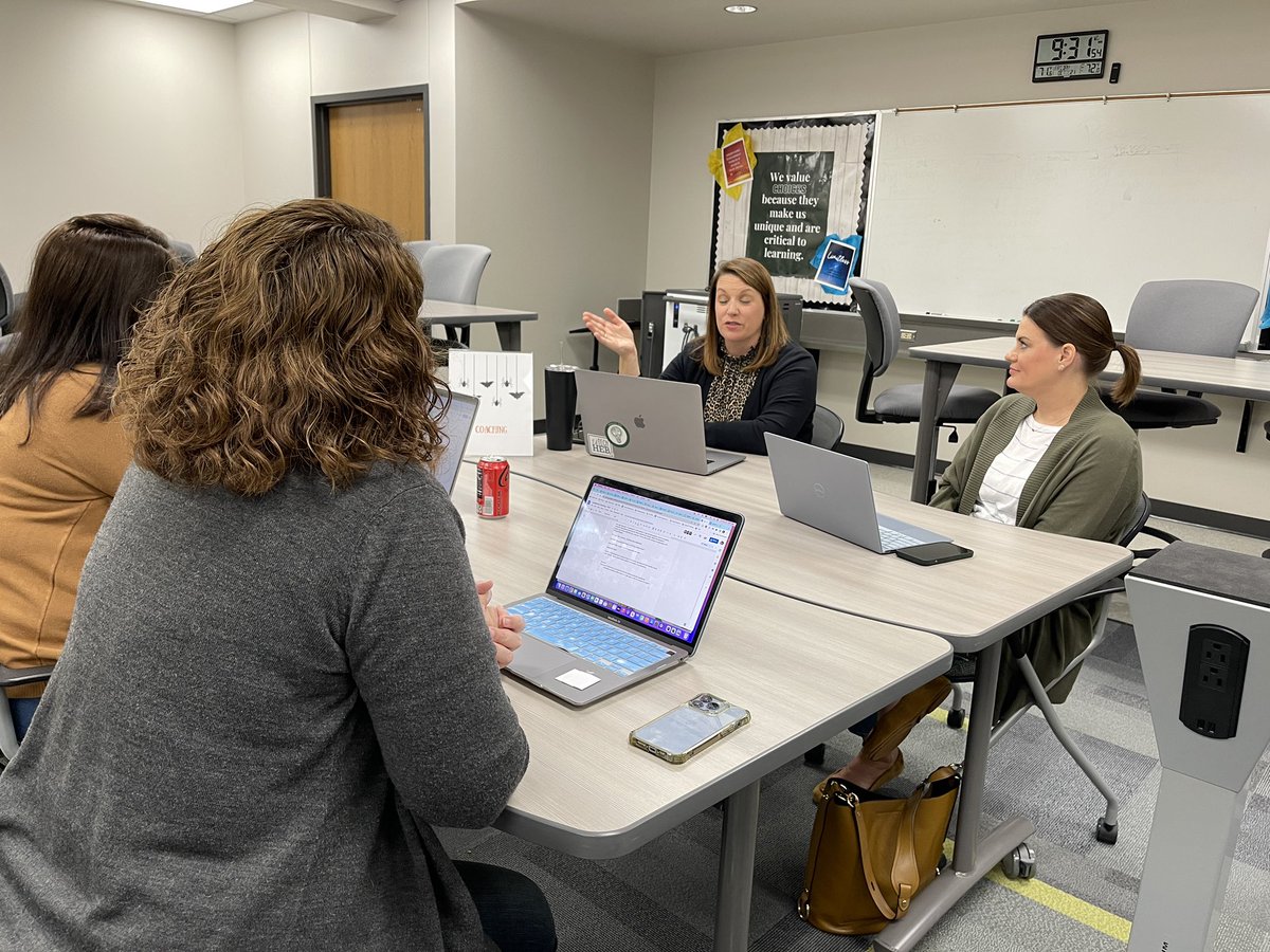 LearnTexas's tweet image. So much learning happening south of the metroplex today.  Thank you @WaxahachiePL for hosting your first #LFNTX meeting. #lftxlearns