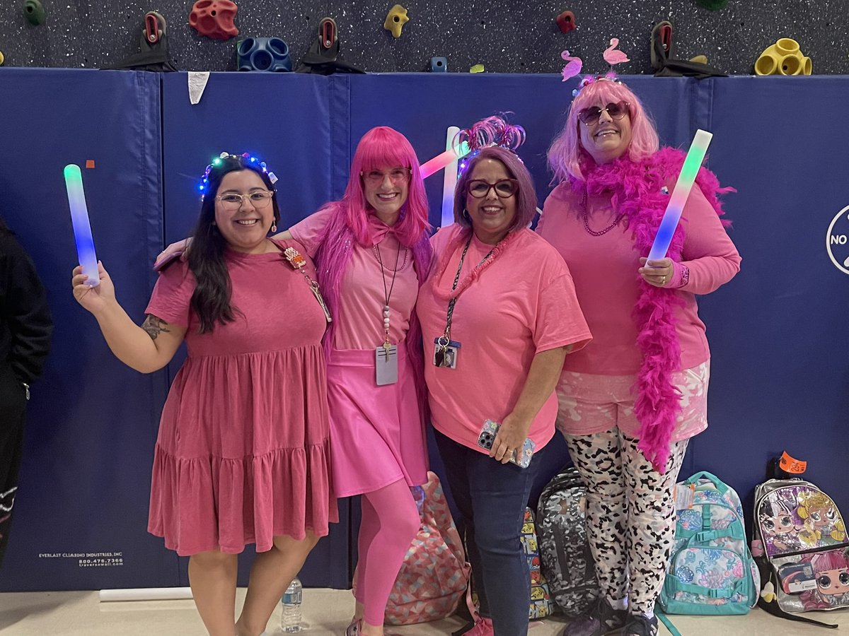 HeatherHarmel's tweet photo. I love my pinked out 2nd grade team!!! - @magicalmrsgill @LorraineVasquez @LaurelRodriguez #GLOWatOtt https://t.co/n96Ha6cRzo