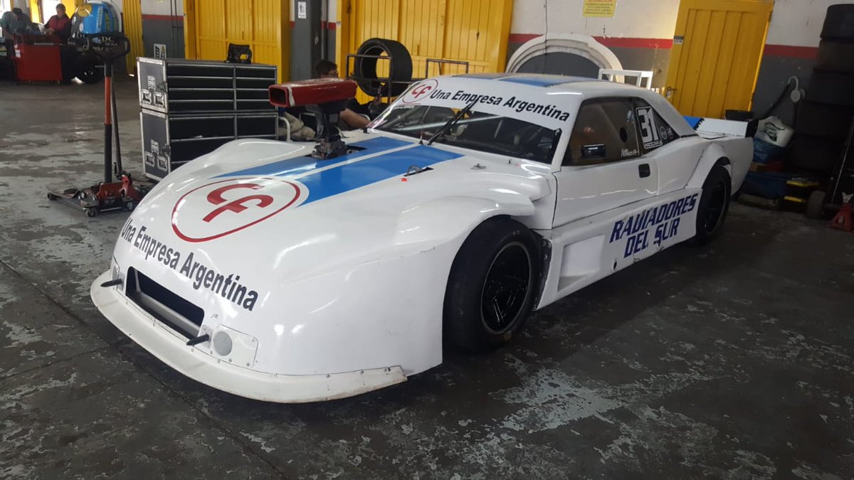 MaximoCruce's tweet photo. A minutos de la salida a pista en el Gálvez para la Dodge de Guillermo Ferrón alistada por el Santagata Motorsport en el Procar 4000 A @guillermoferron  @Procar_4000 https://t.co/iCi5IaYxdC
