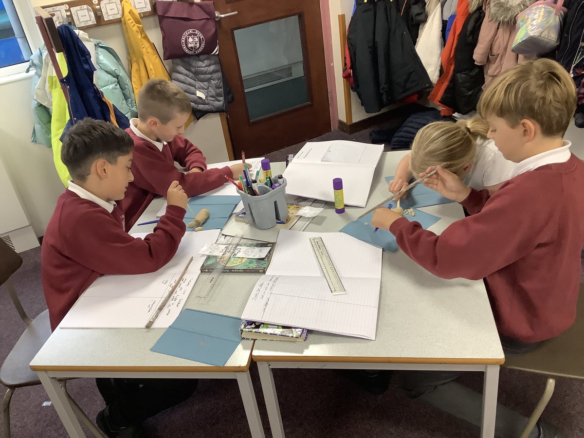MelthamMoor's tweet photo. Year 4 have been investigating what people in Anglo-Saxon times eat by dissecting their poo (not really!) #MMHistory #MMYear4 https://t.co/cgTKk3Xzwt