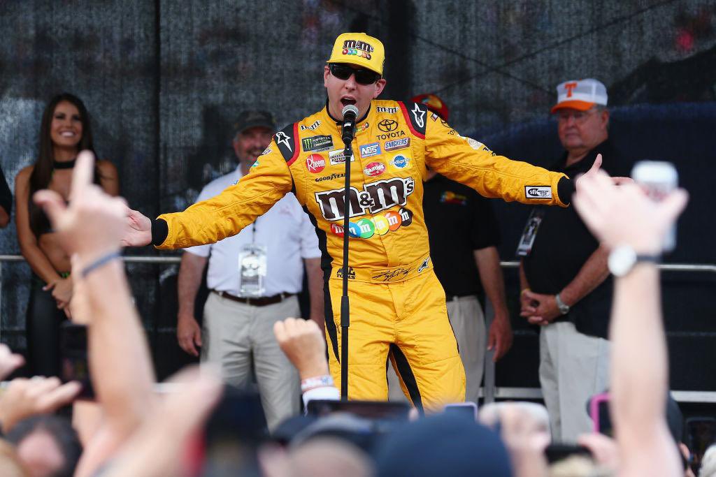 Stock_Car_Spec's tweet photo. Who has the most loyal fans, @KyleBusch or @chaseelliott?
#NASCAR https://t.co/sejClyoBUM