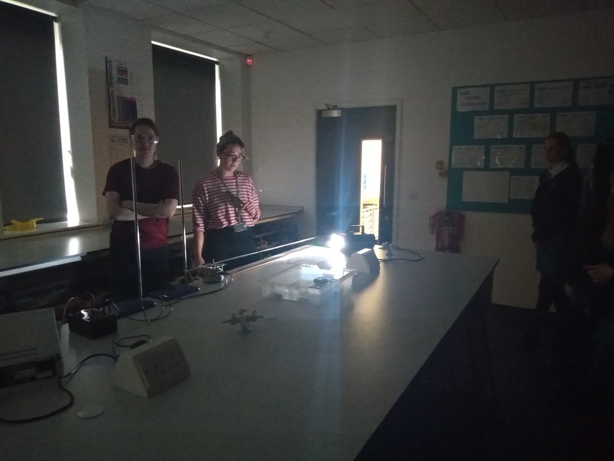 science_utc's tweet photo. Prospective A level Physics students from @ScalbySchool conducting RP1 here today @ScarboroughUTC ! Well done! https://t.co/KXjIDolIZj