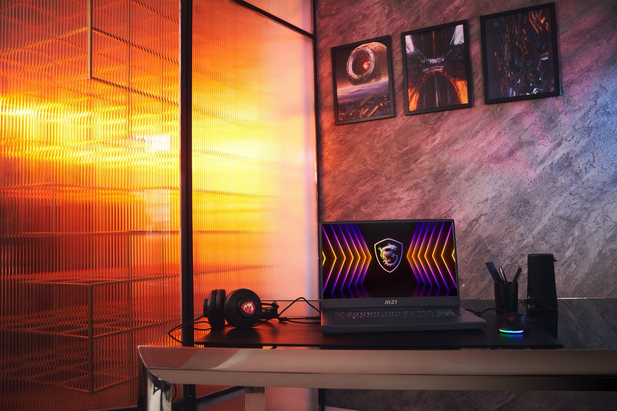 msigaming_de's tweet photo. Das Flaggschiff der MSI Gaming Laptops: Titan GT77 mit Intel® Core™ HX Prozessor der 12. Generation 💪
👉️ https://t.co/hNYgSLJQiS
#msi #msigaming #msinotebook https://t.co/cUbGQb7jyi