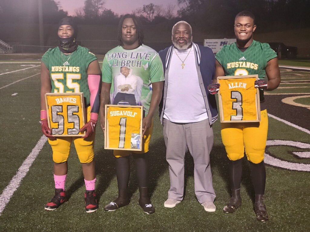 Senior night last, securing our spot in the playoffs, and turning 🔞 today! Can’t do nothing but thank god‼️Beyond blessed💯