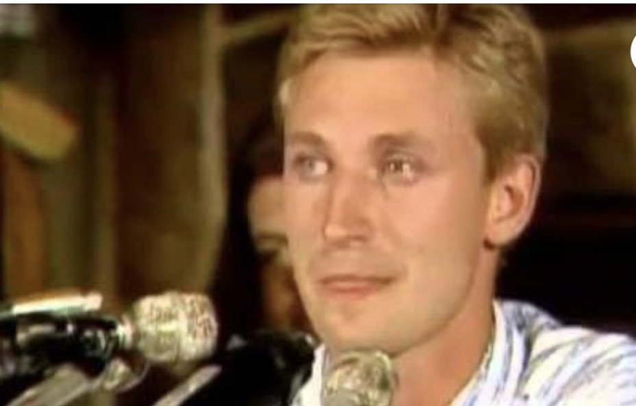 hollyanndoan's tweet photo. @WildBil02184982 @denisebatters @mindingottawa Thank you, Bill. We had giant size news stories then. The country’s worst tornado and its greatest hockey star.  #Sunwapta #memories @CityofEdmonton @ctvedmonton https://t.co/zhCquCM37A