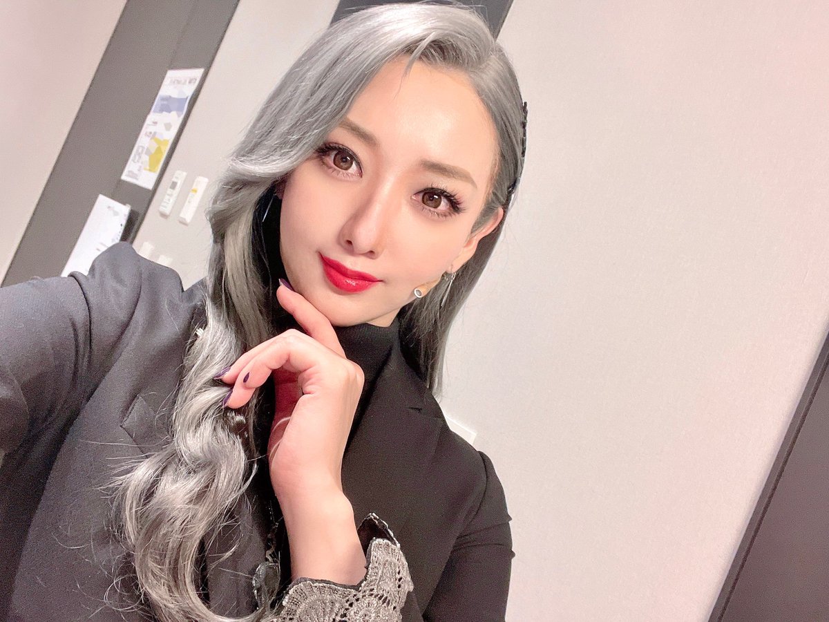 本日も『PERSONA5 the Stage #4 』を
ご観劇してくださりありがとうございました。
明日は2公演！頑張ります☺️
#P5ステ 
#P5