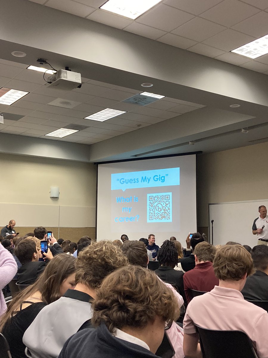 a boring world XI tweet media