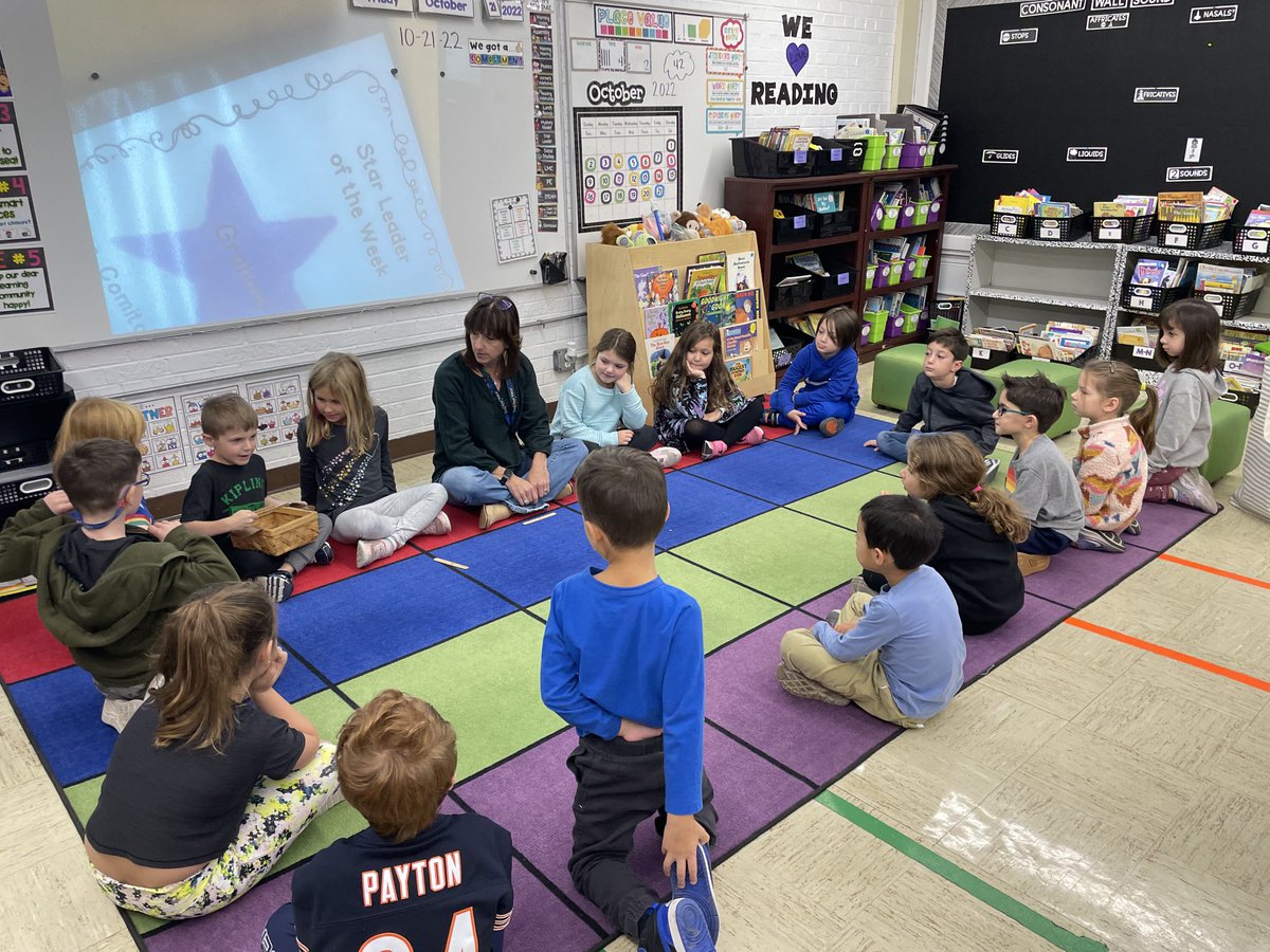 Compliments galore during morning meeting! ⁦<a href="/michellecomitor/">michelle comitor</a>⁩ #kiplingway #109way