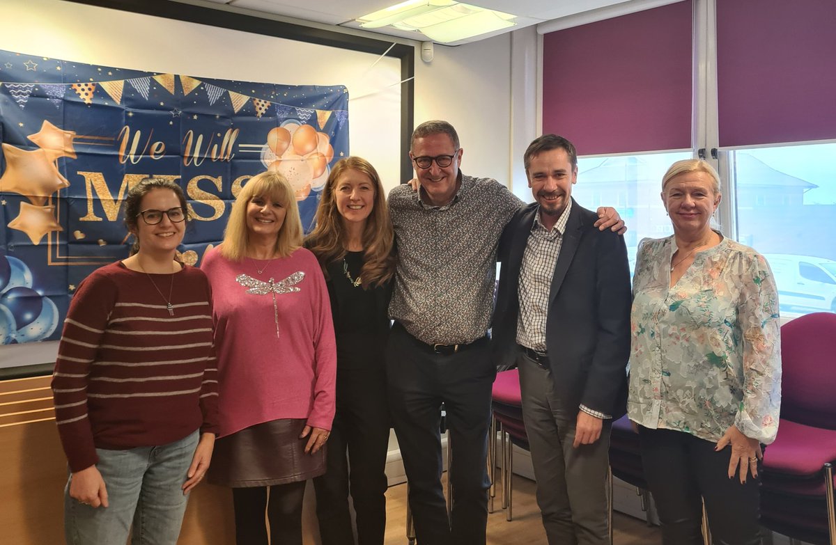 hdrakard's tweet photo. Wishing @mcefreeman1960 a very happy retirement. You'll be much missed @libsconnected https://t.co/54xfFQGtM2