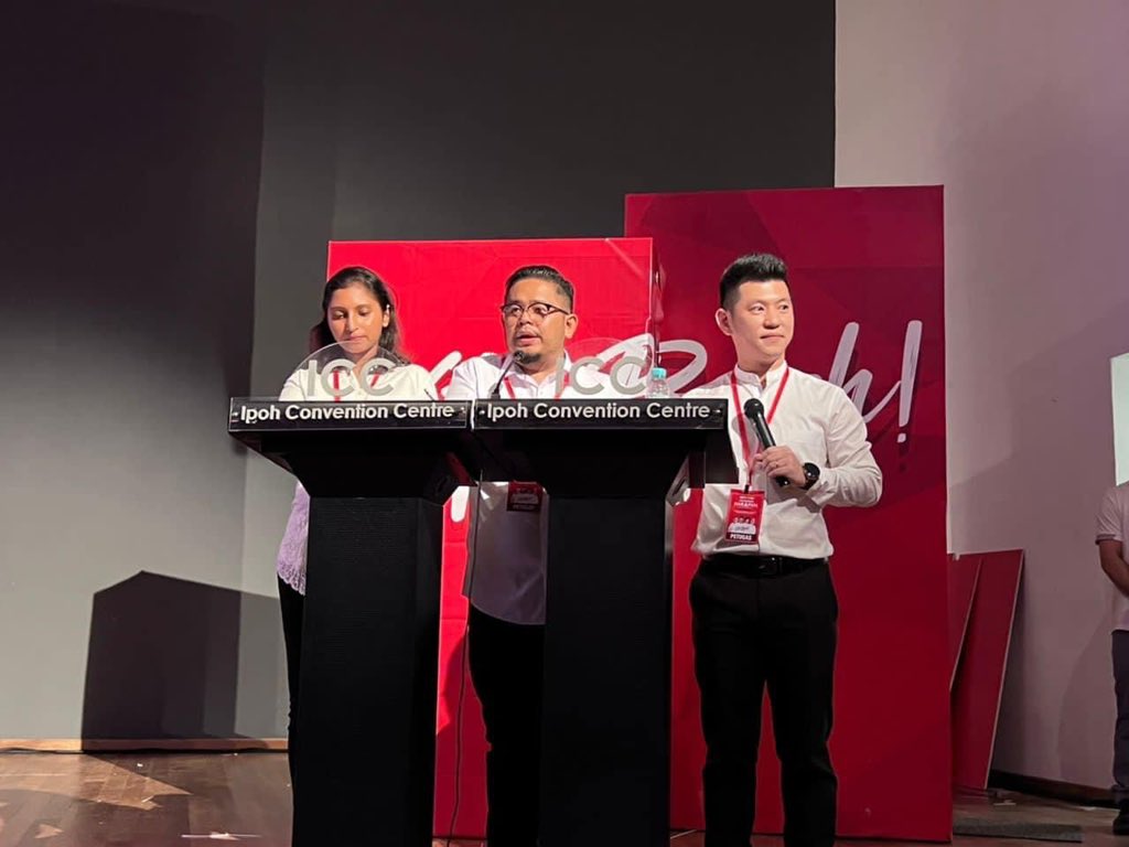 Nga Kor Ming tweet media