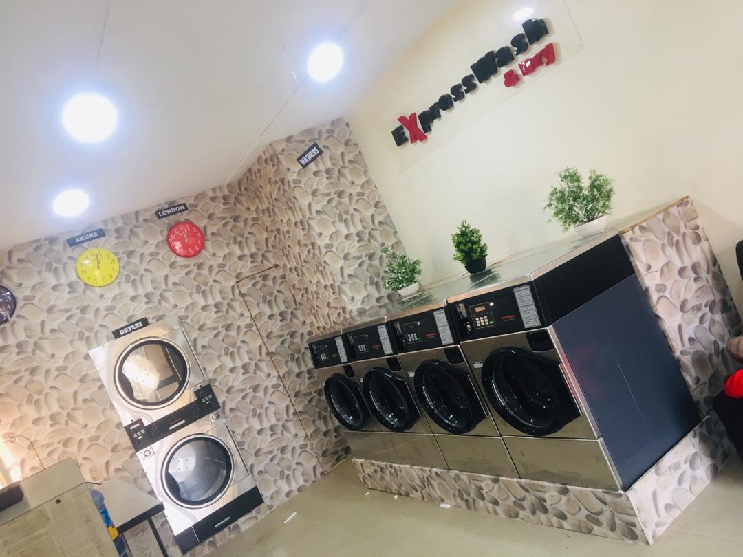 JosephFridayJo1's tweet photo. Do you want to set up a laundromat store, then come buy our Speed Queen laundromat equipments now available in Nigeria at a very competitive price.

Visit our show room at 63 lawanson Road surulere Lagos Nigeria or visit our website 

Call +2349081616103 https://t.co/GG9Viial8S