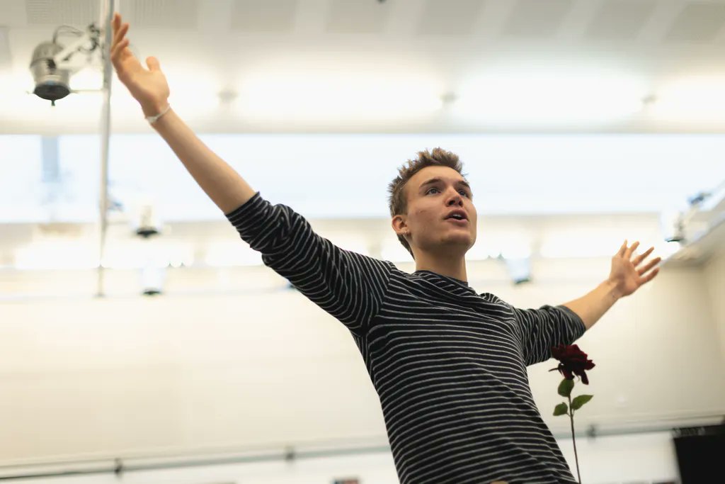 RCStweets's tweet photo. 👀  Sneak peek at our third-year BA Acting students rehearsing for their upcoming performance of @lucyprebblish's A Very Expensive Poison.
Tickets available online!
🎟️ https://t.co/lUyTl8Ull3
📅  8-11 Nov 2022 (BSL Interpreted performance on 9 Nov)
📸 RCS/Robbie McFadzean https://t.co/IZwJ6hoo0n