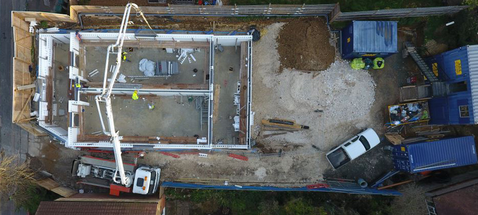 BecoWallform's tweet image. A #drone&apos;s eye view of a #Wallform #icf concrete pour!
