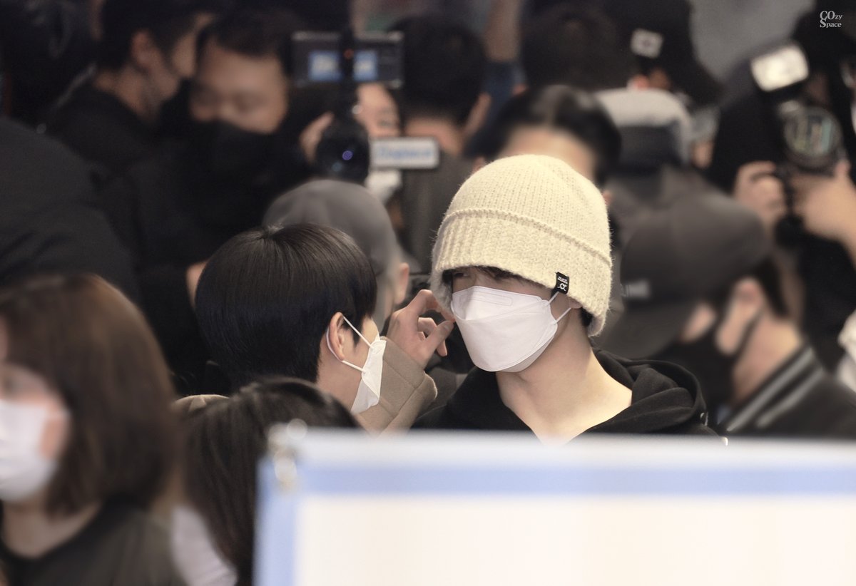 COS_323205's tweet photo. 221021 ICN

귀여워 귀여워 귀여워엌!!!!!!!!!

#런쥔 #RENJUN #仁俊 #지성 #JISUNG #NCTDREAM https://t.co/dYxI0jbaPg